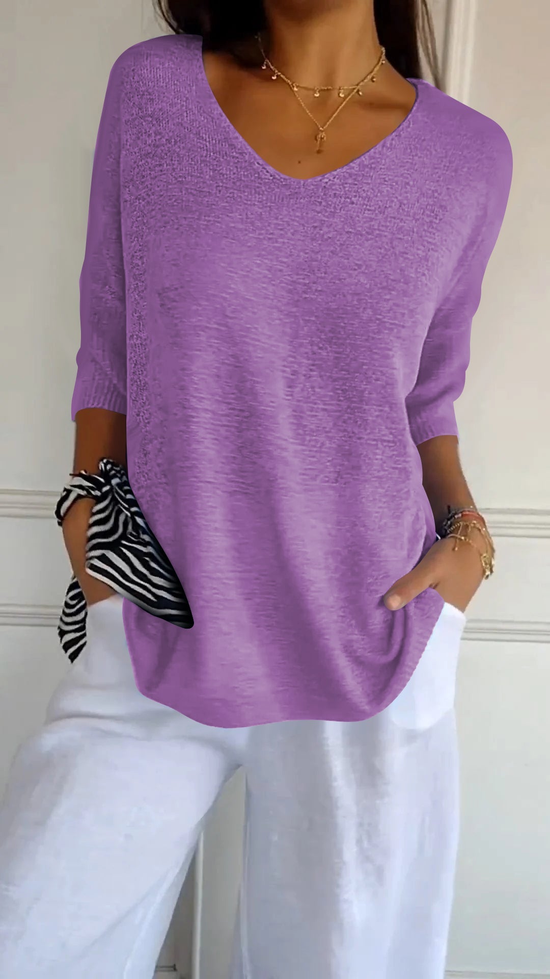Jill - Women's V-Neck Knit Top