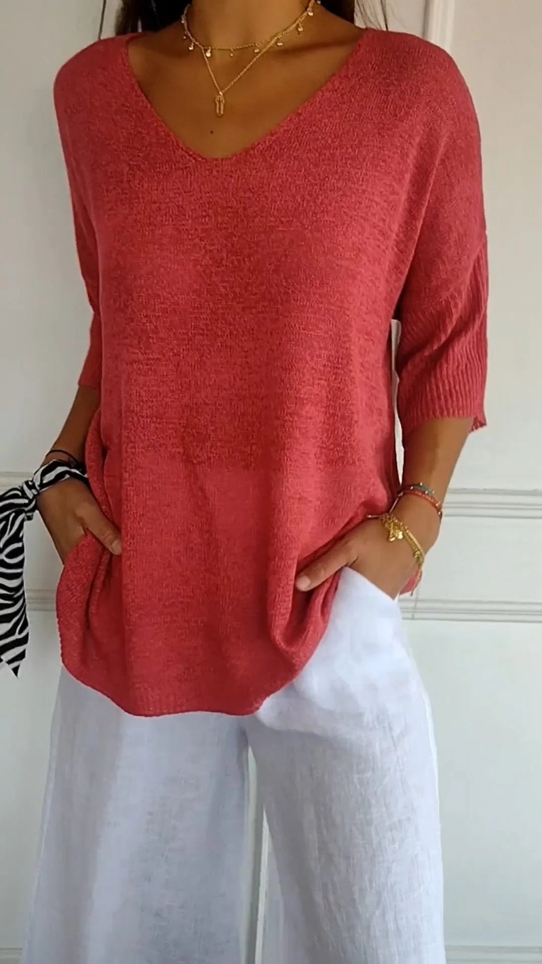 Jill - Women's V-Neck Knit Top