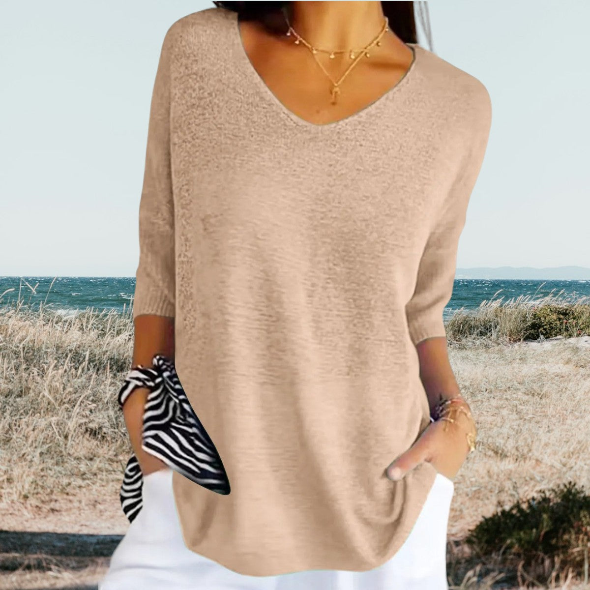 Tess - Women's V-Neck Sleeveless Summer Top