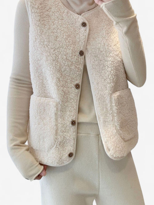 Amelie - Women's Sleeveless Button Down Gilet Vest