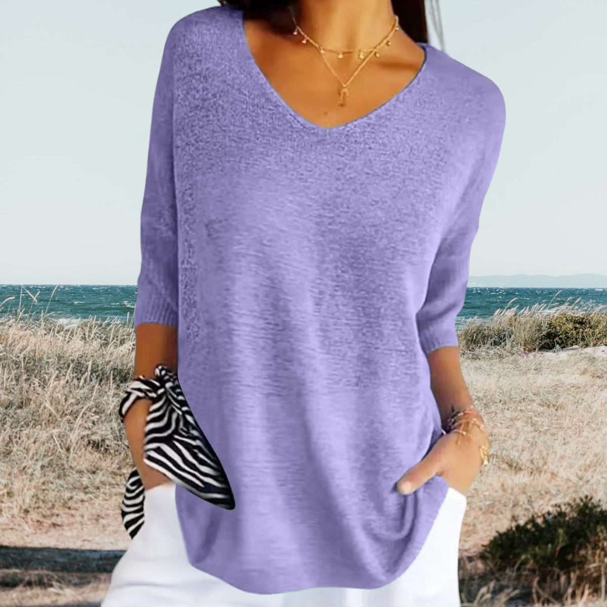 Tess - Women's V-Neck Sleeveless Summer Top