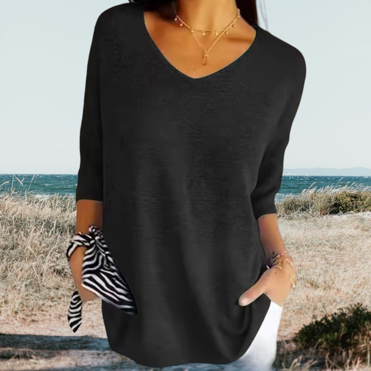 Tess - Women's V-Neck Sleeveless Summer Top