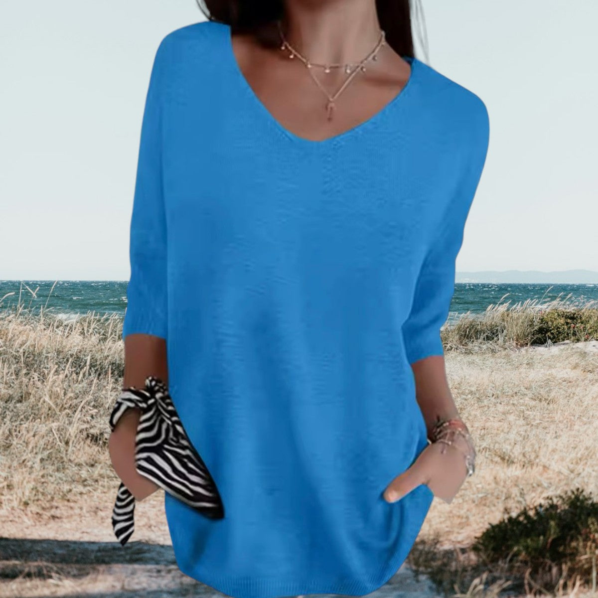 Tess - Women's V-Neck Sleeveless Summer Top