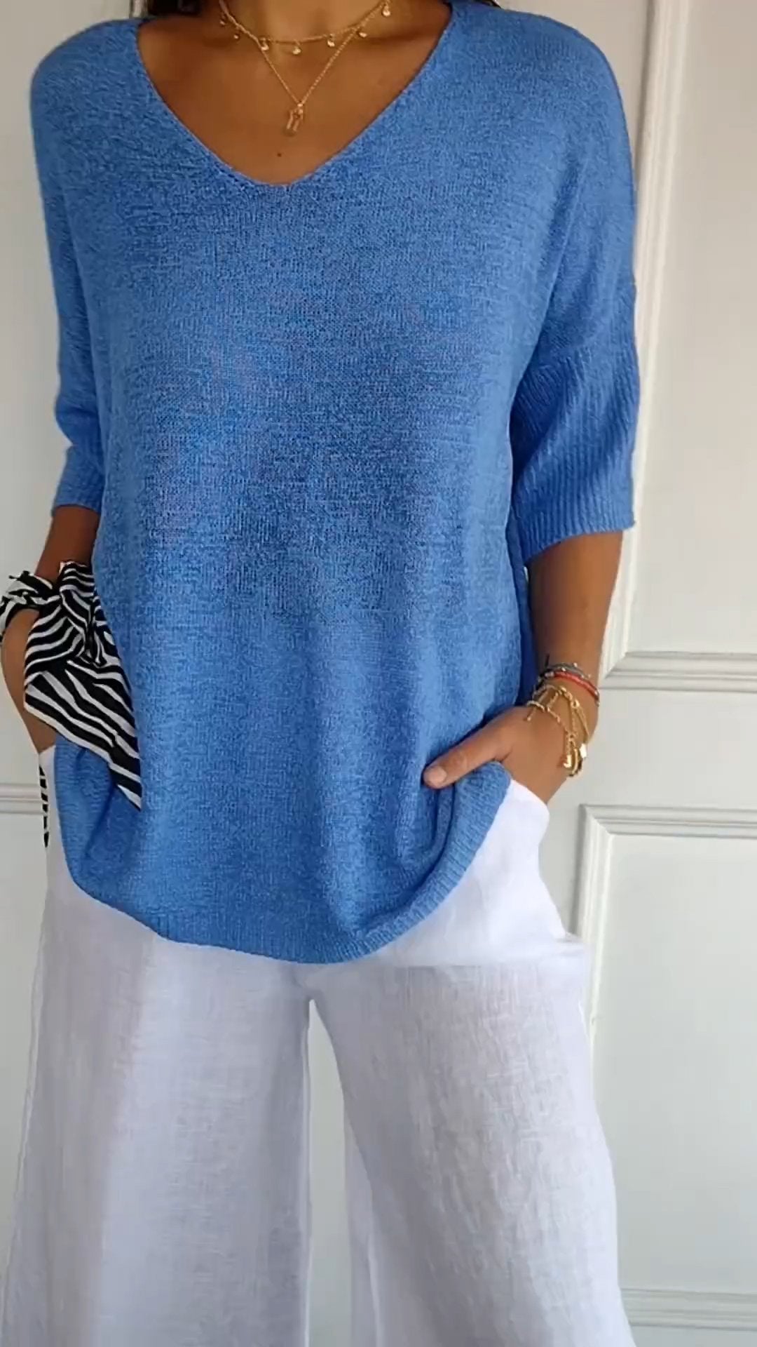 Jill - Women's V-Neck Knit Top